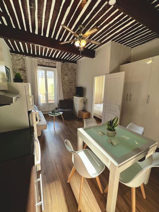 Old Antibes, One Bed App, In Front Of The Port! Apartman Kültér fotó